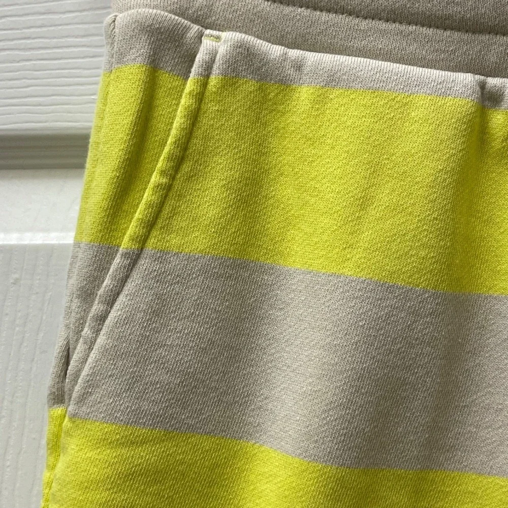 T by Talbots Petite Size SP Striped Yellow/Tan Tie Waist Shorts W Pockets‎